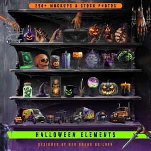 Könnte beinhalten: Eine Sammlung von Halloween-Requisiten und Dekorationen auf einem schwarzen Regal mit Spinnennetz-Design. Die Artikel umfassen Kürbisse, Kerzen, einen Schädel, einen Hexenhut, einen LKW und ein Glas mit Augäpfeln. Der Text "Halloween Elements" wird in Grün auf schwarzem Hintergrund angezeigt.