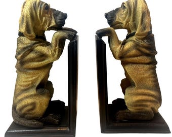 Pair Of Vintage Bombay Bloodhound Dog Bookends Hand Painted Resin 7 Inches Tall Black Base Decorative Design for Bookshelves or Doorstop