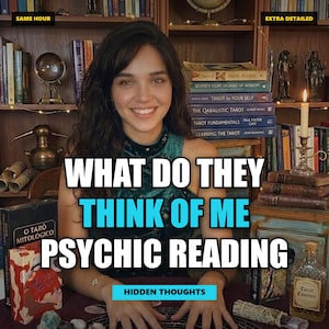 Peut inclure: Une personne portant un haut vert foncé devant une bibliothèque avec des livres de tarot et une bougie. Le texte indique : SAME HOUR, EXTRA DETAILED, WHAT DO THEY THINK OF ME PSYCHIC READING, HIDDEN THOUGHTS. On voit une boule de cristal et des tarots.