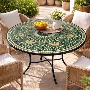 Marokkanischer Mosaiktisch–Handgefertigter Grüner Zellige Fliesentisch–Terrasse Couchtisch–Runder Gartentisch–Boho Fliesenmöbel.