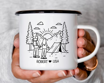 Personalisierte Wandern Paar Händchen haltend | Benutzerdefinierte Wanderer Emaille Camp Becher | Einzigartige Outdoor Camping Geschenke | Paar beobachten Sonnenaufgang Becher | Geschenk