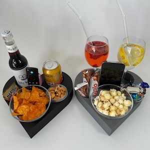 Couchbar in Herzform mit 2 Glasschalen Couch bar mini Snackbar Couchbar Herz Serviertablett Besonderes Geschenk Snackbox Bild 2