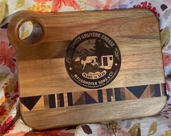 Hardwood cheese or charcuterie board