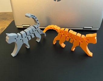 Flexi-Cat the flexible cat fidget toy