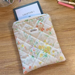 zippered quilted e-reader sleeve | aesthetic cute trendy handmade | gifts for book lovers