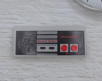 3D Printed Nintendo Controller Wall Art: Retro Gaming Decor