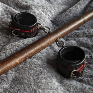Long Wooden Spreader Bar