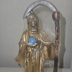 Kurze Statue der Heiligen des Heiligen Todes / Pequeña Estattua de Santa Muerte