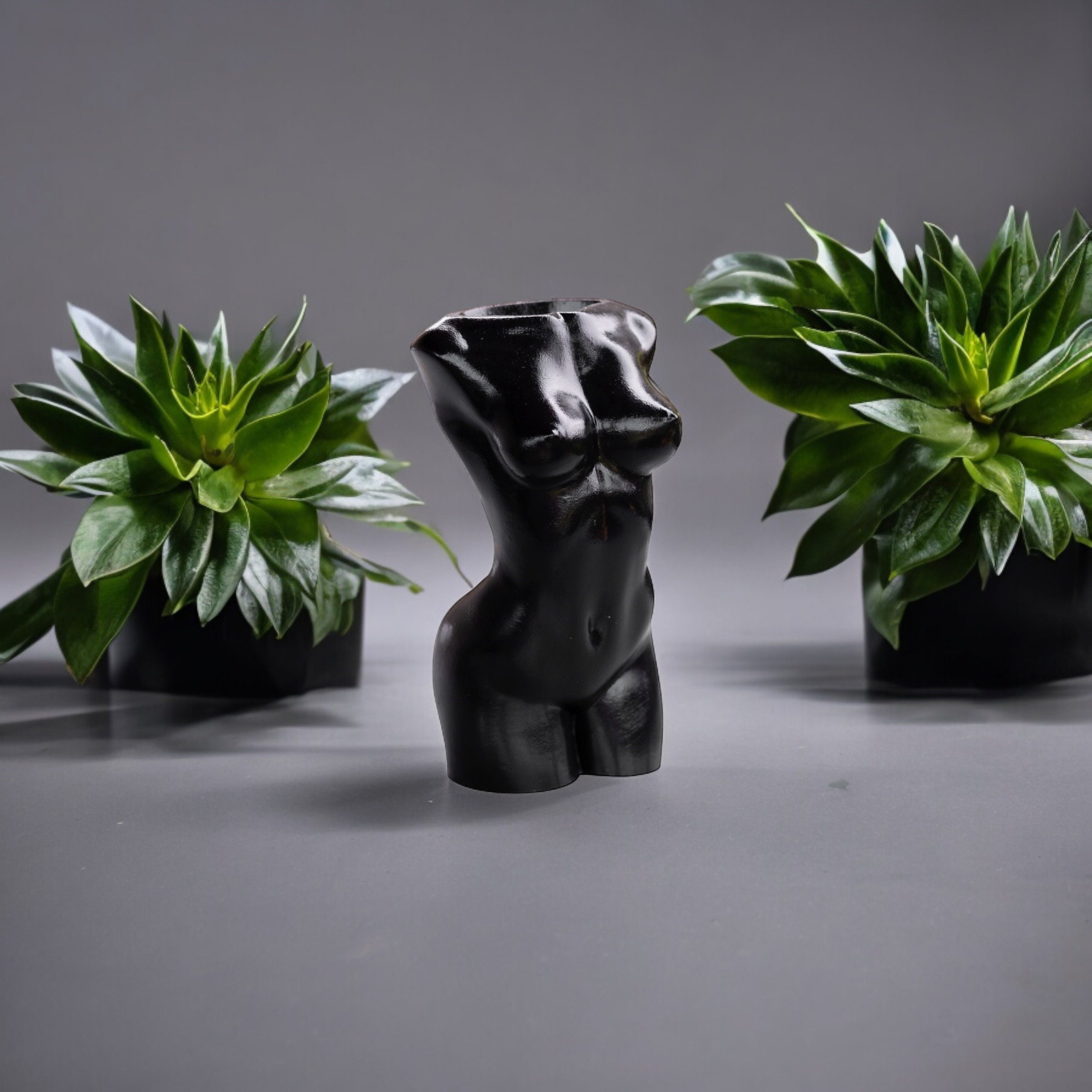 Small Venus Sculpted Vase main image 1