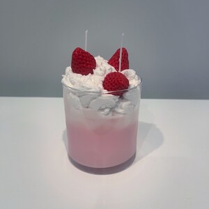 Strawberry Dessert Candle 17 ounce 2 wick FREE SHIPPING (see below)