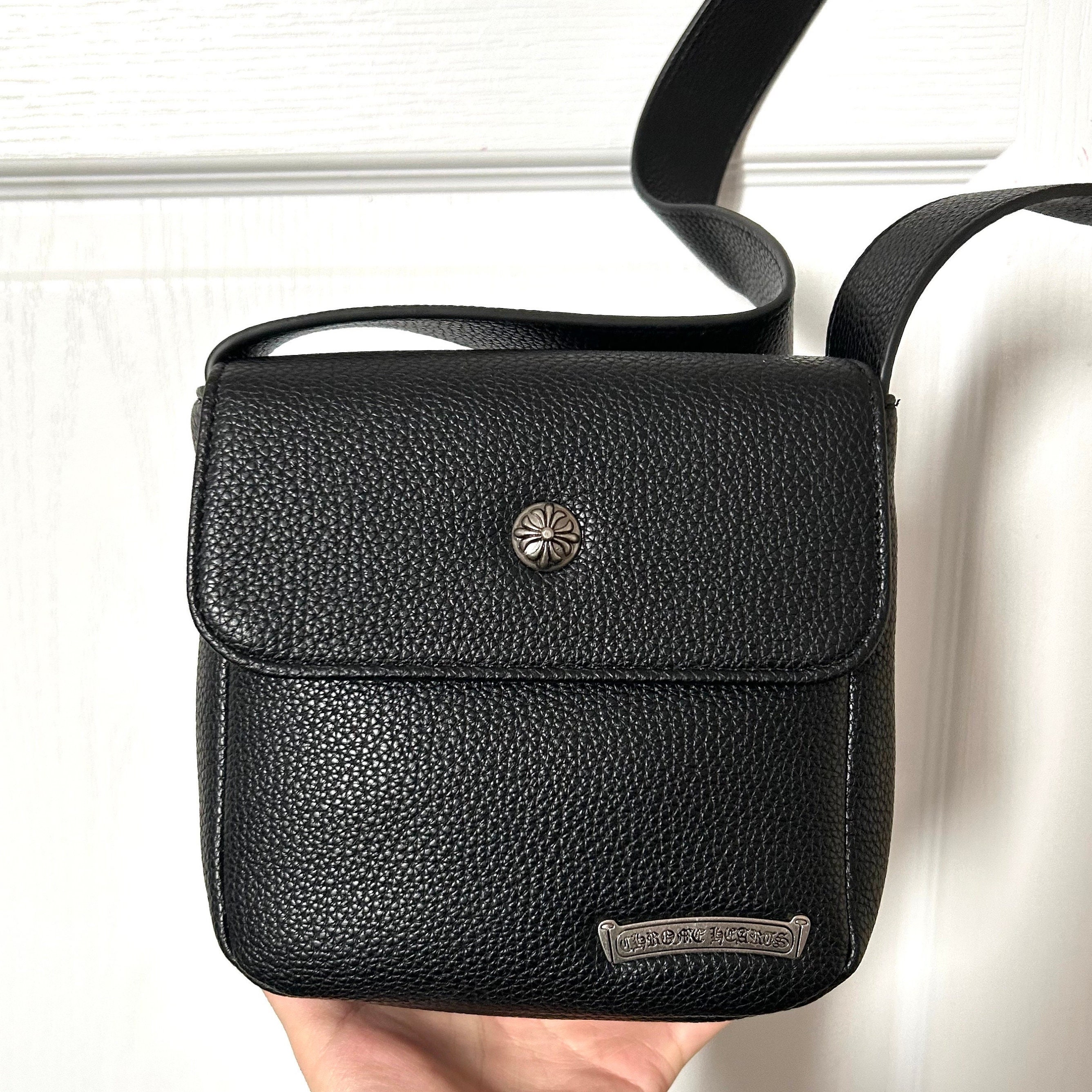 Chrome hearts cross outlet body bag Chrome hearts cross outlet body bag