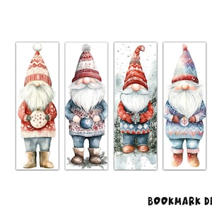 Peut inclure: Quatre illustrations à l'aquarelle de lutins de Noël portant des bonnets et des pulls rouges et bleus. Chaque lutin tient un petit ornement rouge. Les lutins sont sur un fond blanc.