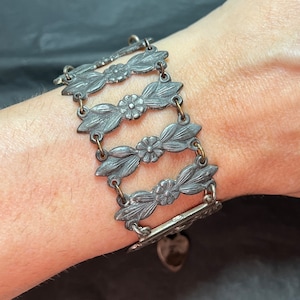 Late Victorian style bracelet