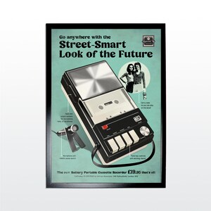 Vintage Werbeplakat: Kassettenrekorder. 1970s Retro Style Kunstdruck (UNGERAHMT)
