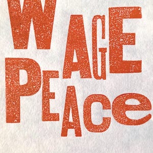 Impresión tipográfica original Wage Peace / Impresión en madera vintage / Decoración del hogar impresa a mano / Arte en linóleo