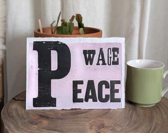 Impresión tipográfica original de Wage Peace / Impresión en madera vintage / Decoración del hogar impresa a mano / Arte en linóleo
