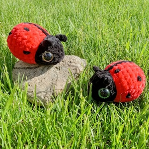 Ladybug Crochet Plush, Mini Ladybug Amigurumi Stuffed Animal, Summer Bug Plushie, Toy Gift