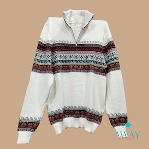 White Alpaca Cardigan sweater for men, Men&#39;s WoolSweater, Royal Sweater, Stylish Handmade Alpaca Sweater for Men,Hand KnittedAlpaca Cardigan