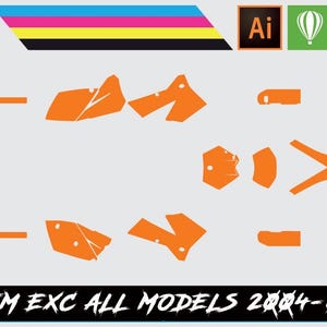 Op de afbeelding: Oranje KTM EXC grafische stickers voor alle modellen van 2004-07. Het ontwerp omvat verschillende vormen en maten, met het MX Vector-logo linksboven. De tekst "1:1 REAL SCALE" is ook opgenomen.