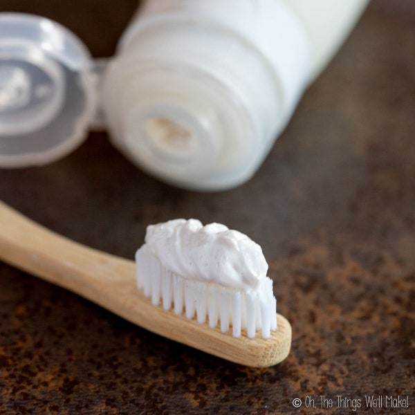 Toothpaste WITH Baking Soda