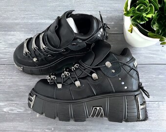 Punk Gothic Boots Platform Lace up Y2k Boots Chunky Boots Dark Metal Ankle Boots Punk Style Unisex Heeled Woman Metal Sneakers Gifts for Her