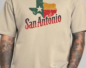 Vintage San Antonio Texas Graphic Tee: Retro Travel Souvenir