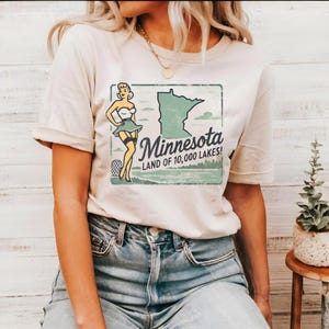 Vintage Minnesota Graphic Tee: Retro Land of 10,000 Lakes Shirt