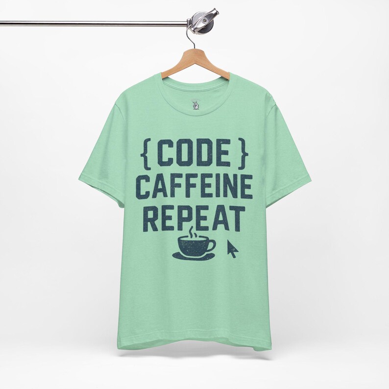 Camiseta Code Caffeine Repeat: Camiseta engraçada de programador imagem 4