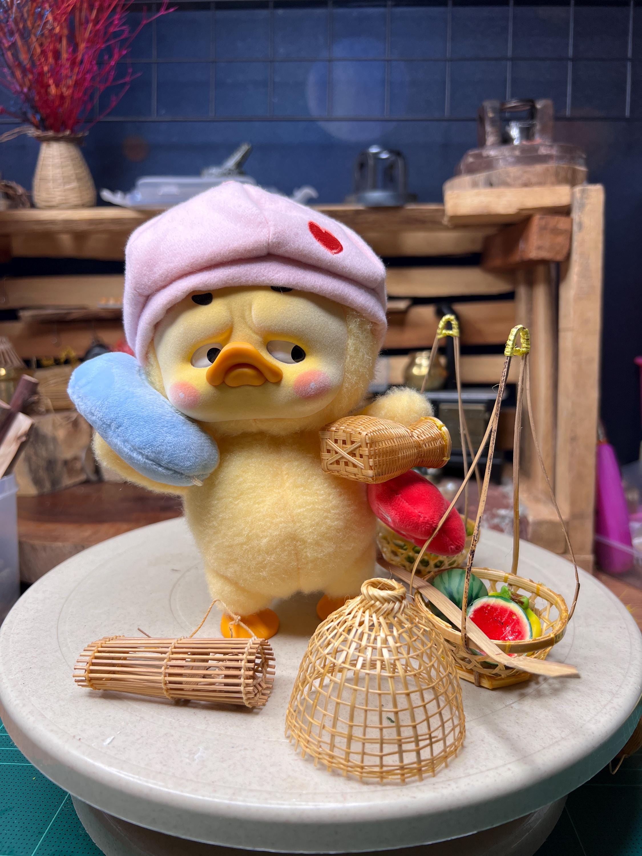 ミニチュア竹かご（持ち運び用ポール付き）、ヴィンテージアジアン