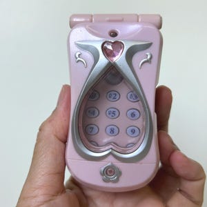 Rare Vintage BANDAI 2003 Pretty Guardian Sailor Moon Live-Action Transformation Mobile Phone Teletia S
