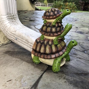 Funny Extender Covers for Rain Water Downspout Drainage Pipe Turtle Outdoor Decor as Downspout Diverter Decorative Statue Gutter Guards