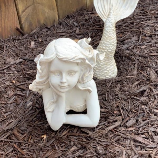 Seaside Serenity: 2 Pieces Cold Cast Ceramic Mermaid Garden Statue Set Bringing Coastal Charm to Outdoor Garden