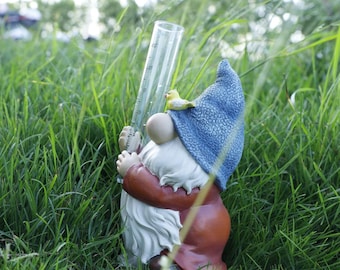 Garden Lover Gnome Garden Statue Resin Birthday and Thanksgiving Gift Gnome Rain Gauges  Plastic Rain Gauge Hand Painted Gnome Sculpture