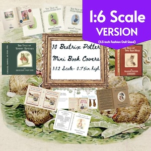 Może przedstawiać: Kolekcja miniaturowych okładek książek Beatrix Potter, w tym tytuły takie jak "The Tale of Peter Rabbit" i "The Tale of Timmy Tiptoes". Okładki mają 1,9 cm wysokości i są przeznaczone w skali 1:12. Obraz zawiera również tekst "1:6 Scale Version".