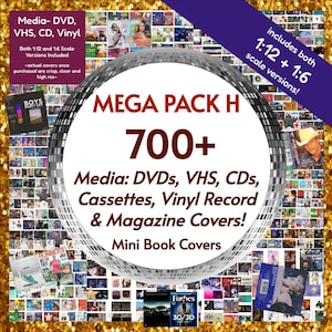 Könnte beinhalten: Eine digitale Sammlung mit dem Titel MEGA PACK H, die über 700 Miniatur-Medien-Cover enthält, darunter DVDs, VHS, CDs, Kassetten, Schallplatten, Zeitschriften und Bücher. Das Set umfasst hochauflösende Versionen im Maßstab 1:12 und 1:6.