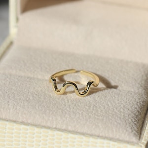 Gold Ring, Wavy Ring, Ripple Ring, Knuckle Ring, Dainty Ring, Stacking Ring, Minimalist Ring, Gift For Her, Birthday Gift, Gifts For Mom