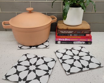 b&w star trivet set