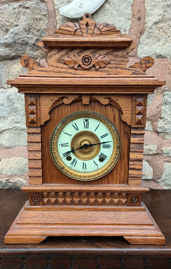 Great Looking Antique Ansonia American Oak Gingerbread Mantel