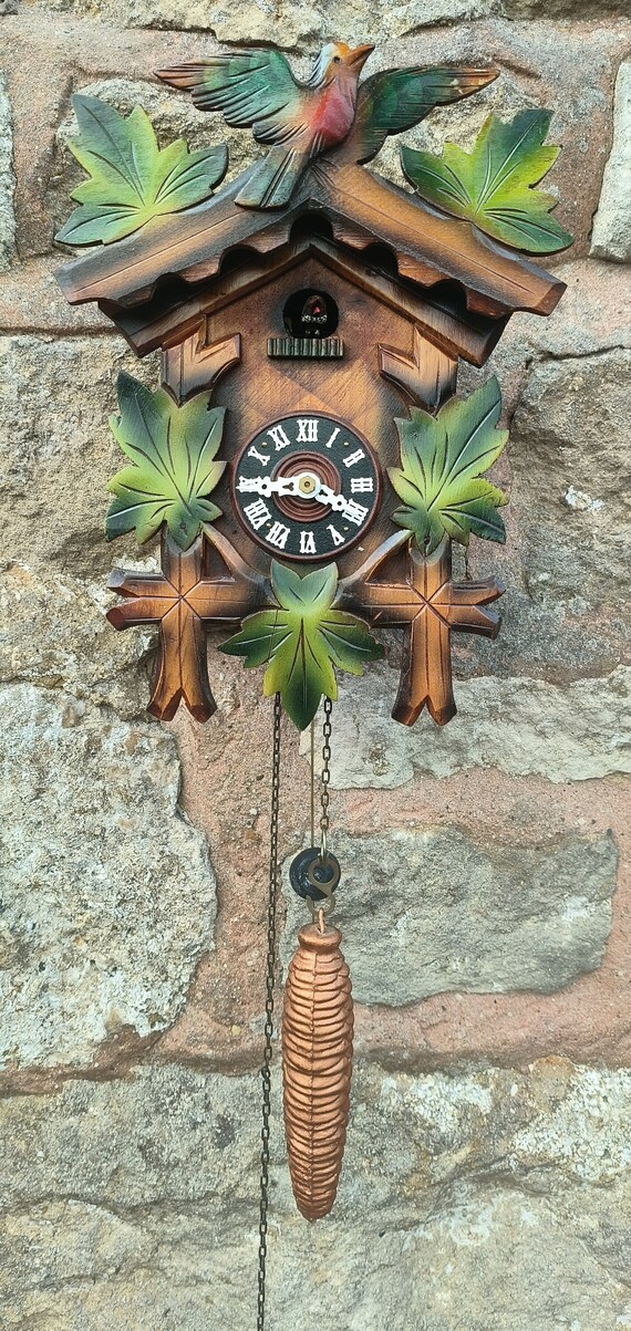 Atractivo reloj de cuco aleman vintage pintado a mano ca1960 Reloj vintage Etsy Espana