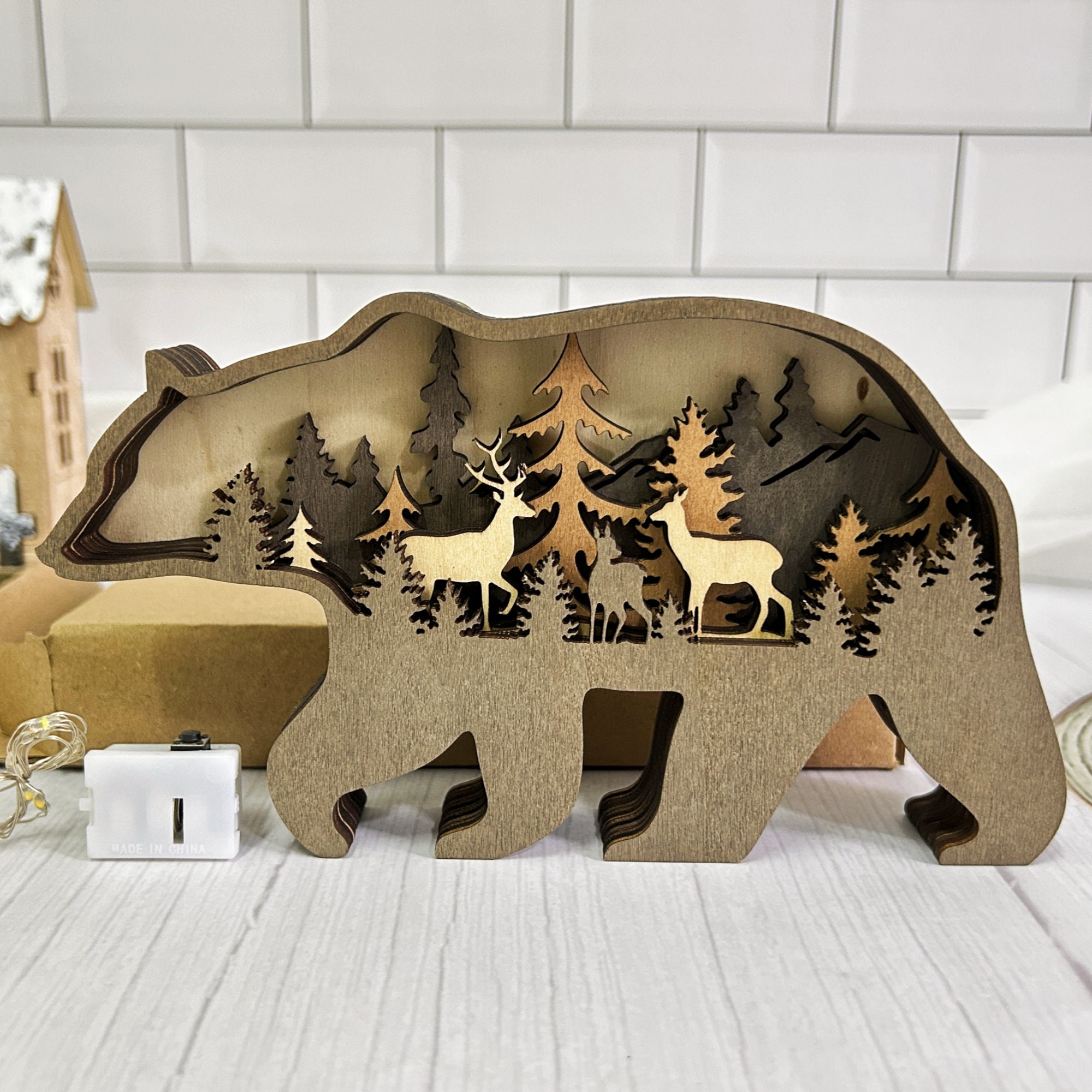 木製動物彫刻、3Dナチュラル動物装飾、木製クマ、デスクトップ装飾、壁