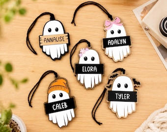 Personalized Family Ghost Wooden Ornament, Custom Name Halloween Ghost Car Charm, Cute Boo Ghost Ornament for Tree Door Decor