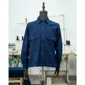 Vintage Indigo Dyed Men&#39;s Jacket Autumn and Winter French Pocket Lapel Workwear Cotton and Linen Fabric Men&#39;s Shirt Jacket