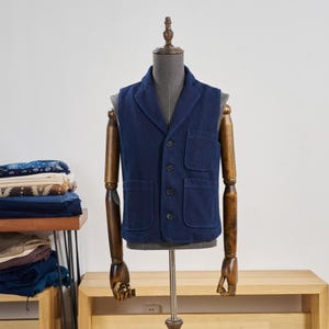 Hand-Dyed Indigo Workwear Vest for Men – Japanese Sashiko Inspired Vintage Waistcoat