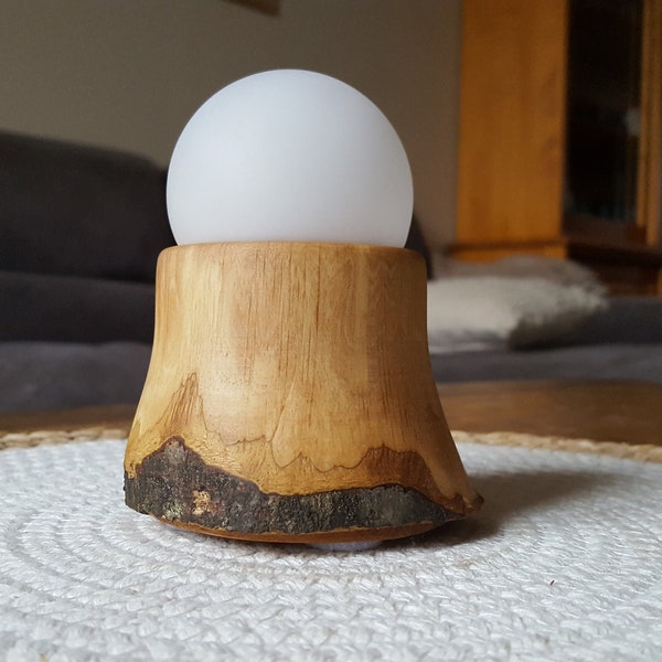 Lampe boule en bois