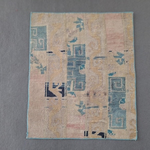 Tappeto turco in lana fatto a mano: piccolo zerbino patchwork (2,3x2,8 piedi)