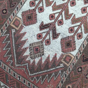 Handwoven Persian Design Rug, unique floor decor, (3.6x6.3 ft) image 3