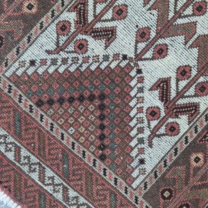 Handwoven Persian Design Rug, unique floor decor, (3.6x6.3 ft) image 9
