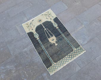 Handwoven Vintage Turkish Wool Rug,Dark Green & Cream, (2.4x3.8 ft)