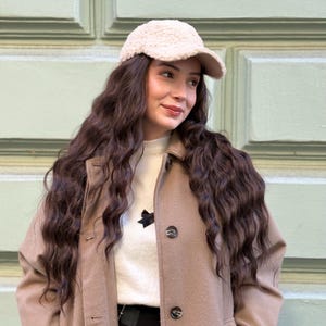 女性用ロングナチュラルブラウンウェーブレースフロントウィッグ グルーレスウィッグ