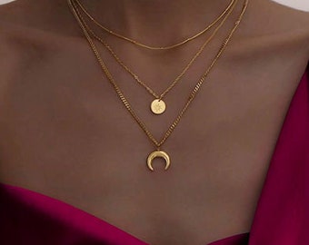 Magia de la Triple Luna: Collar con colgante de tres capas hecho a mano